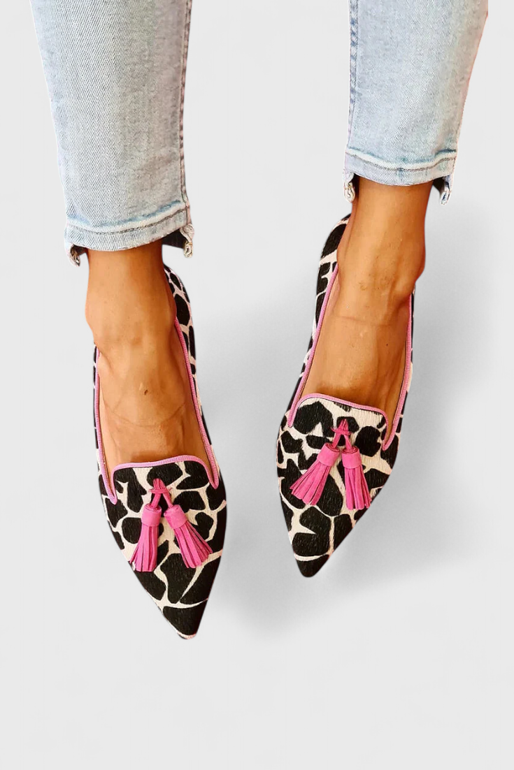 Fermina Elegant Moccasins with Pointed Toe and Bicolor Design